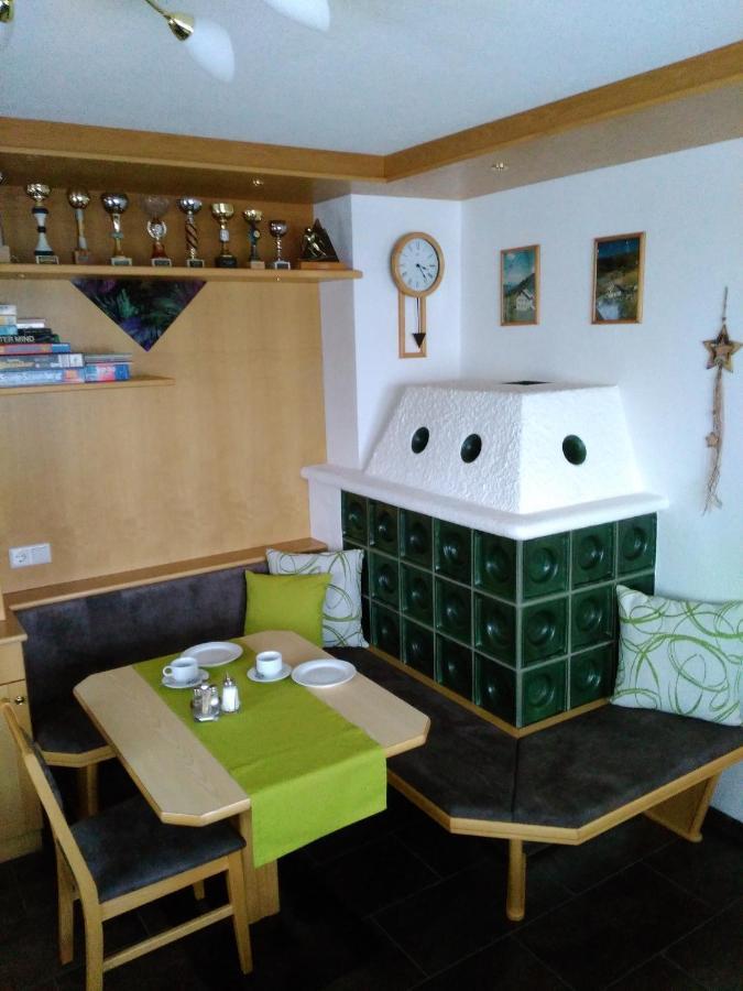 לינה וארוחת בוקר יארצנס Haus Edelweiss מראה חיצוני תמונה