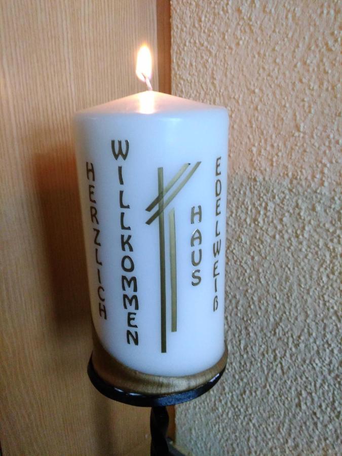 לינה וארוחת בוקר יארצנס Haus Edelweiss מראה חיצוני תמונה